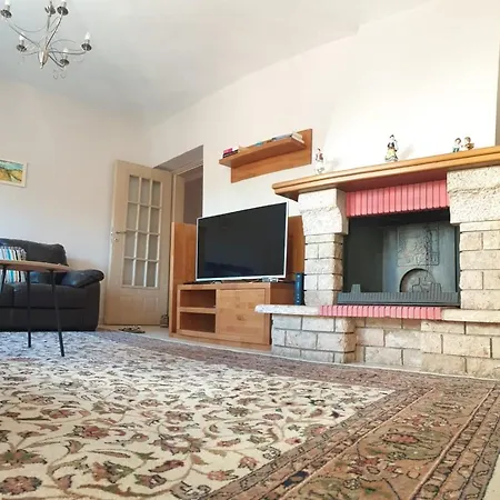 Belle Apartment *